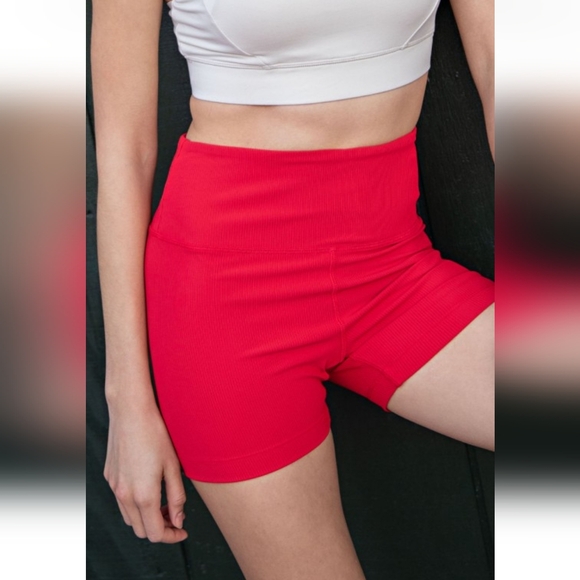 🆕🍒 Valentine's Cherry Red Ribbed Workout Shorts - Picture 2 of 5